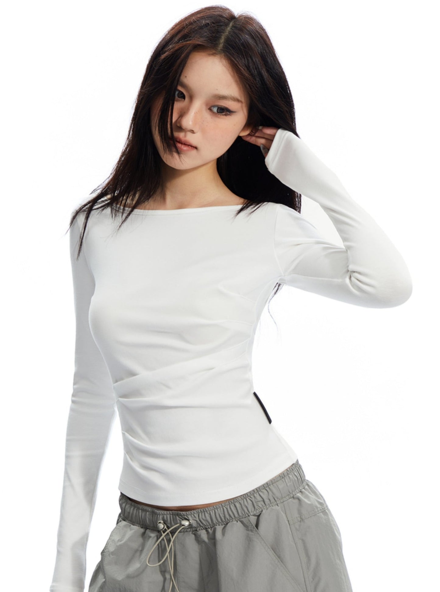 APEAOffice Siren gerader Ausschnitt, offener Rücken, plissierte Taille, schmale Taille, Langarm-T-Shirt, Premium Slim Top