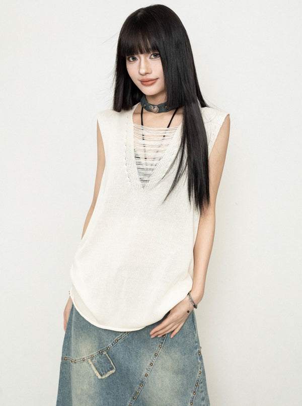 Versatile Sleeveless Knitwear Top
