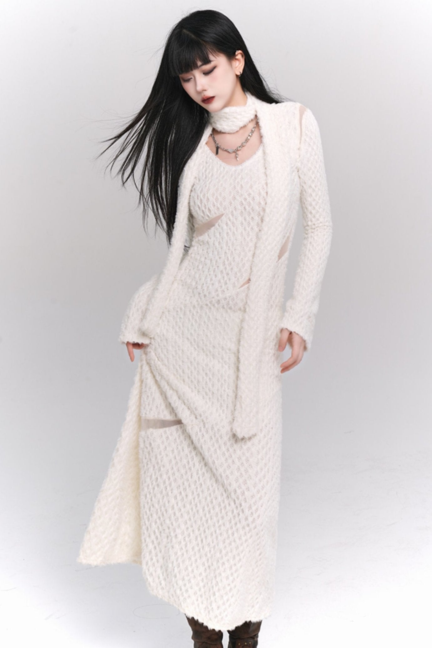 Ghost Girl White Long-sleeved Dress Autumn and Winter Hot Girls Pure Lust Style, High-end Wear, Korean Atmosphere, Early Autumn