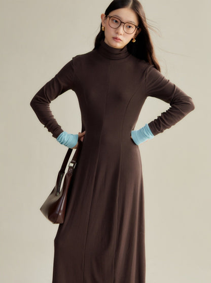 high-necked pinset knitted dress