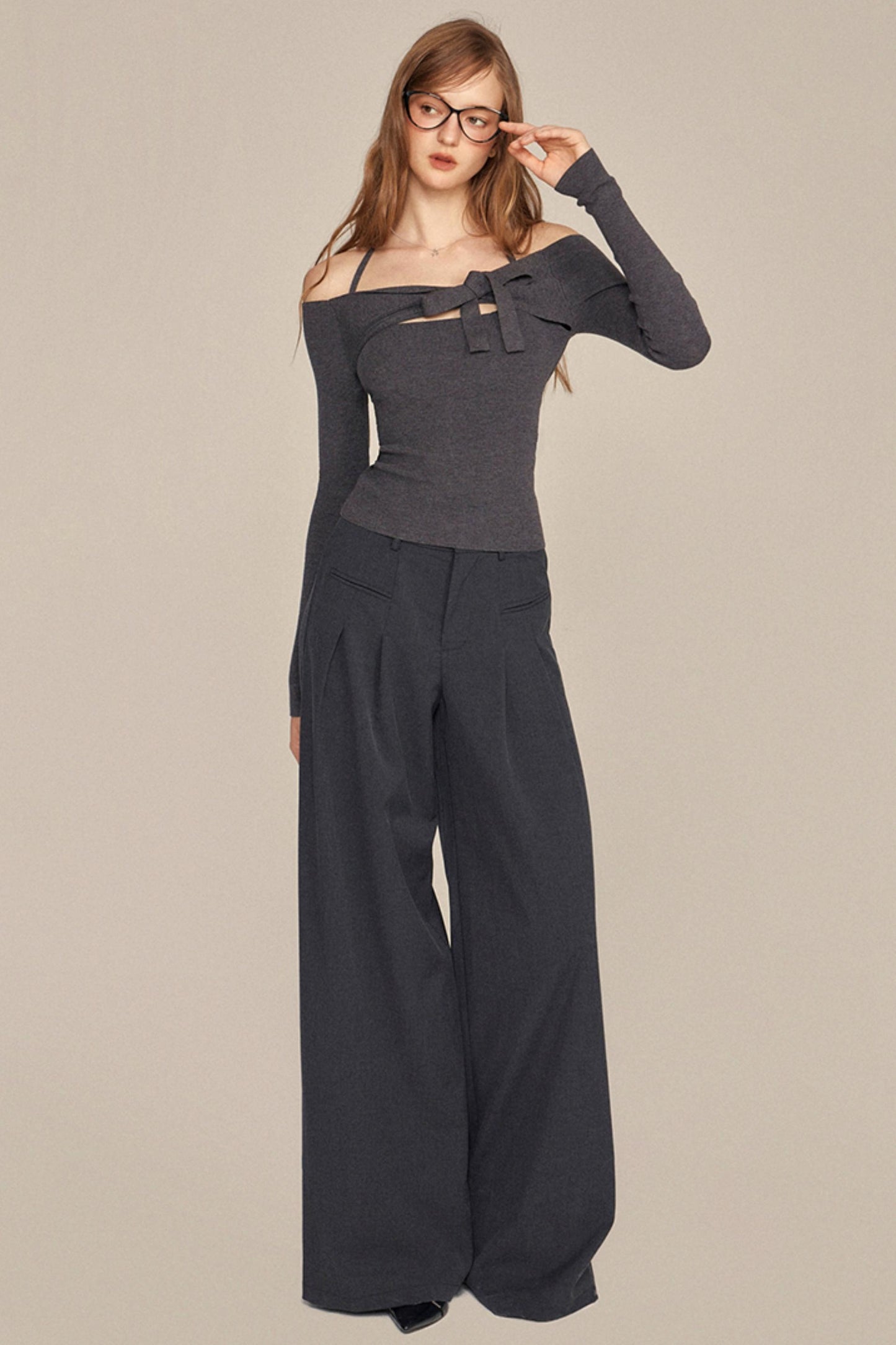 Slim One-Shoulder Bow Knit Top