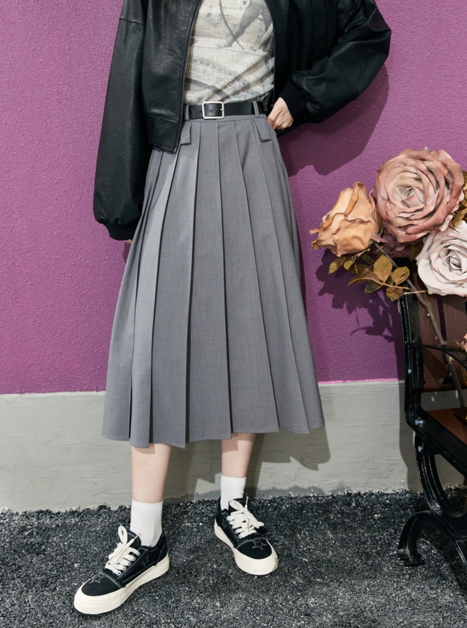 Thin Look Pleated Gray Skirt