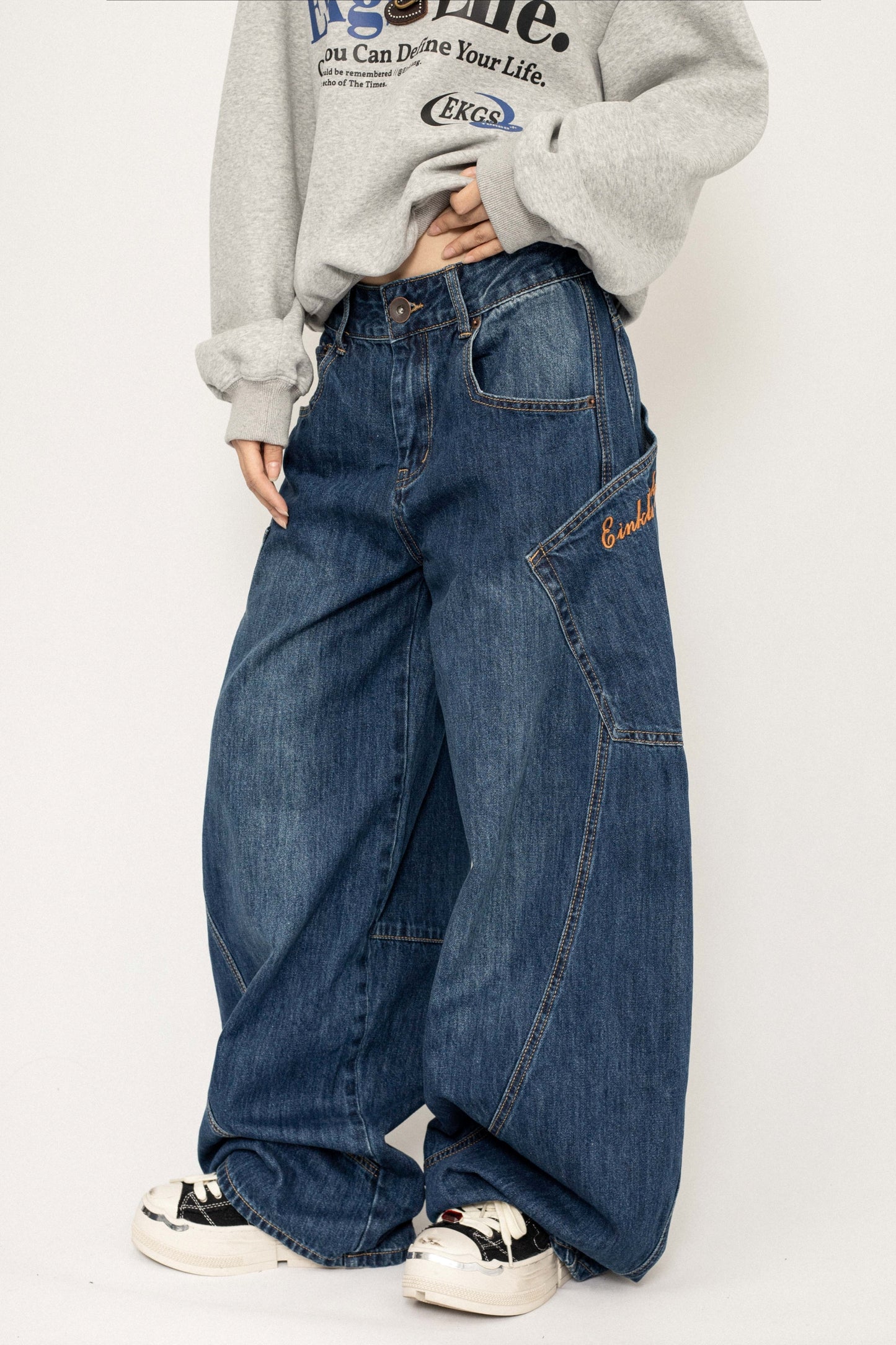 Retro Casual Loose Leg Jeans