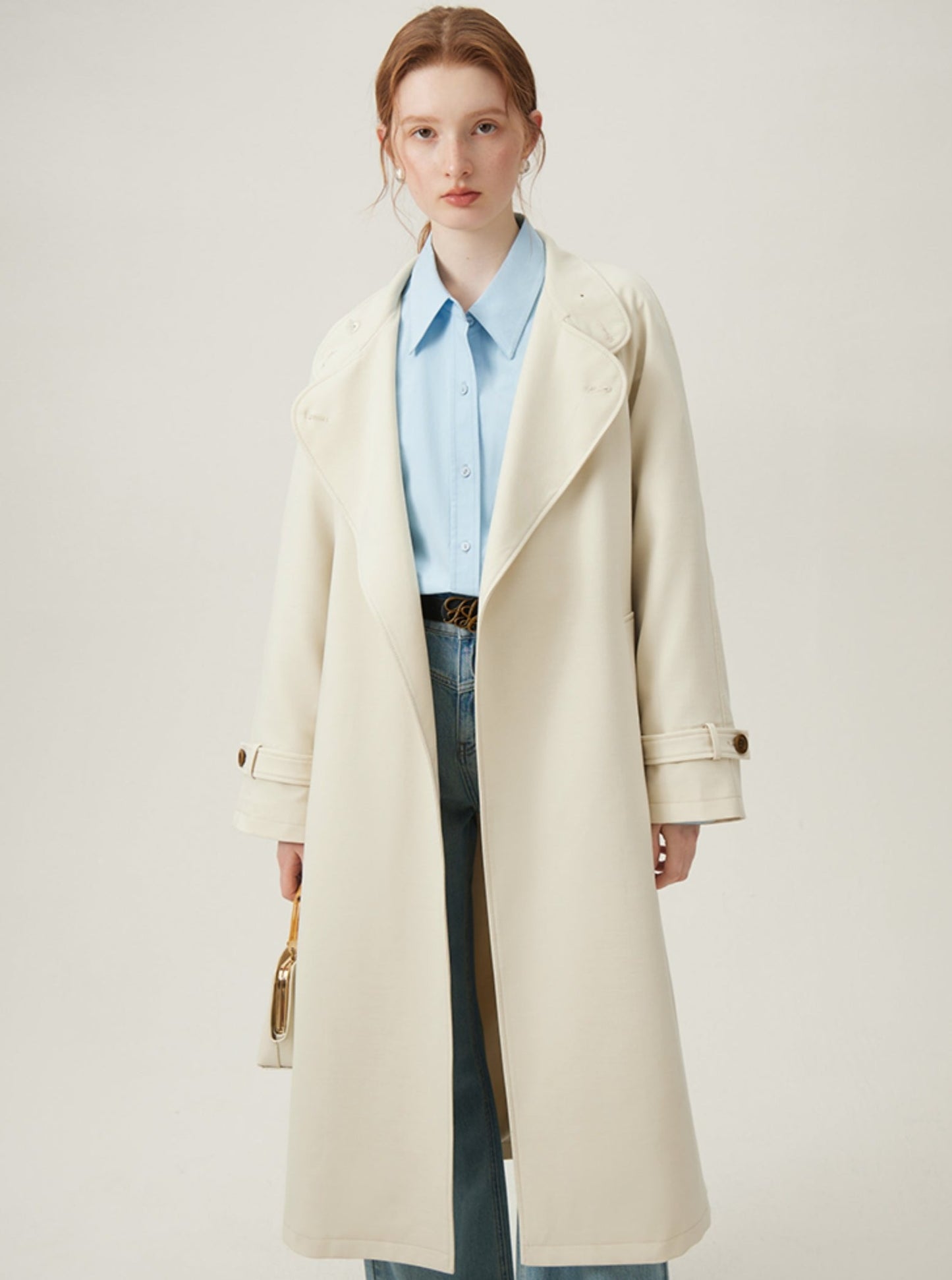 Aprikosenfarbener Midi-Trenchcoat