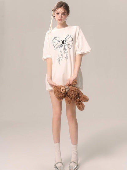 Simple White Butterfly T-Shirt And Short Skirt Set-Up