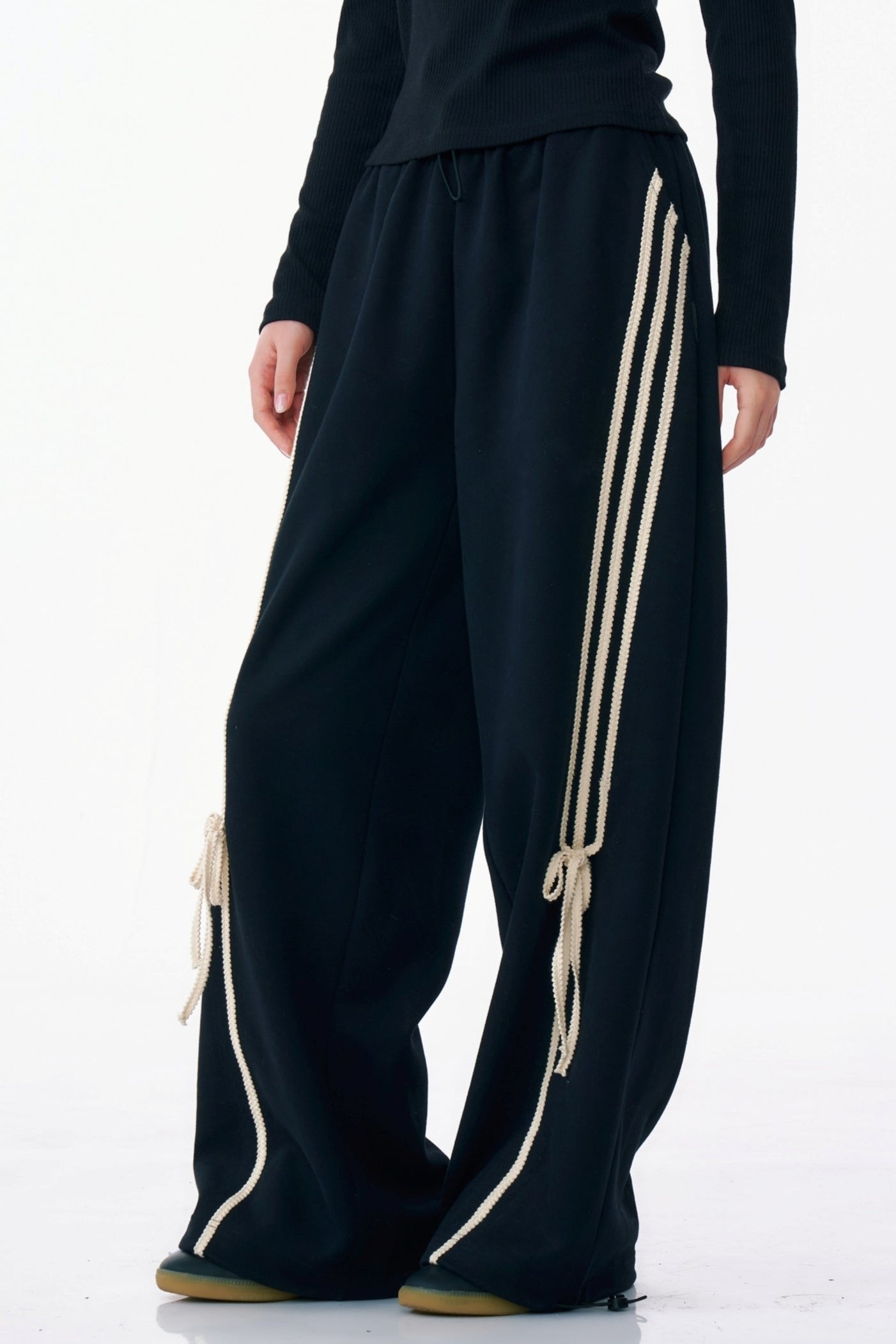 DRAPE TIE STRAIGHT LEG SWEATPANTS