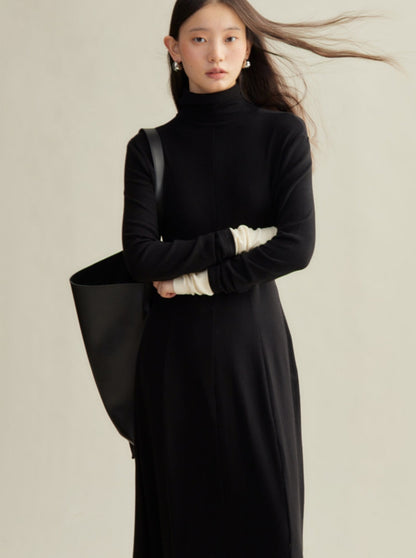 high-necked pinset knitted dress