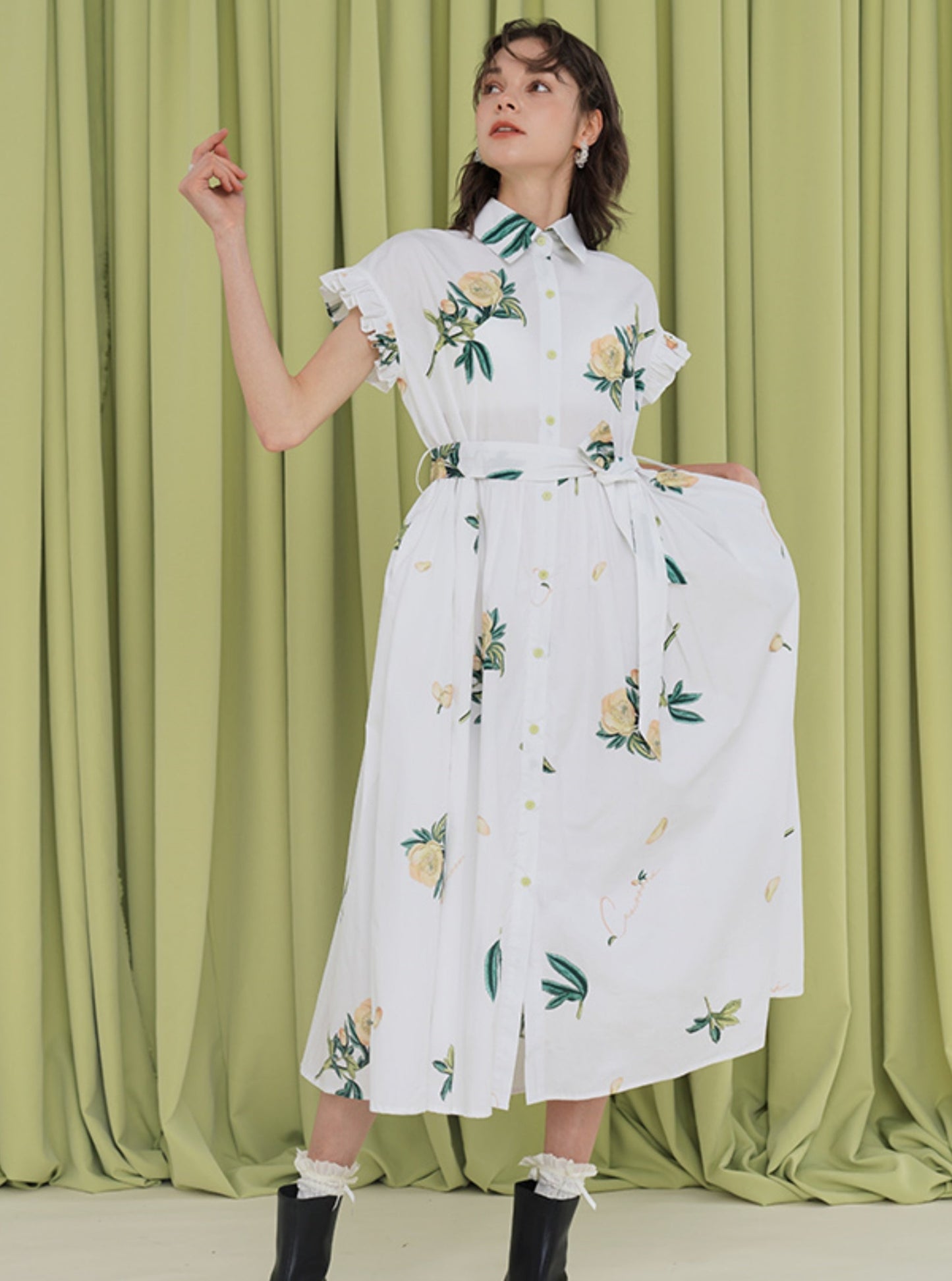 Vintage Chic Botanical Court Dress Set