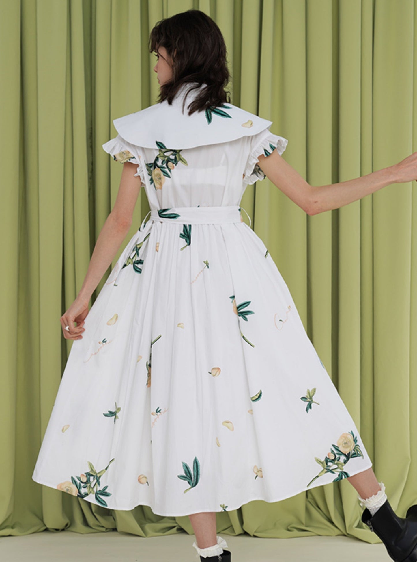 Vintage Chic Botanical Court Dress Set