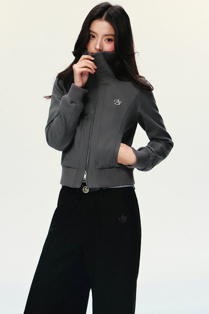 Veste courte slim paresseuse à manches courtes cousue 