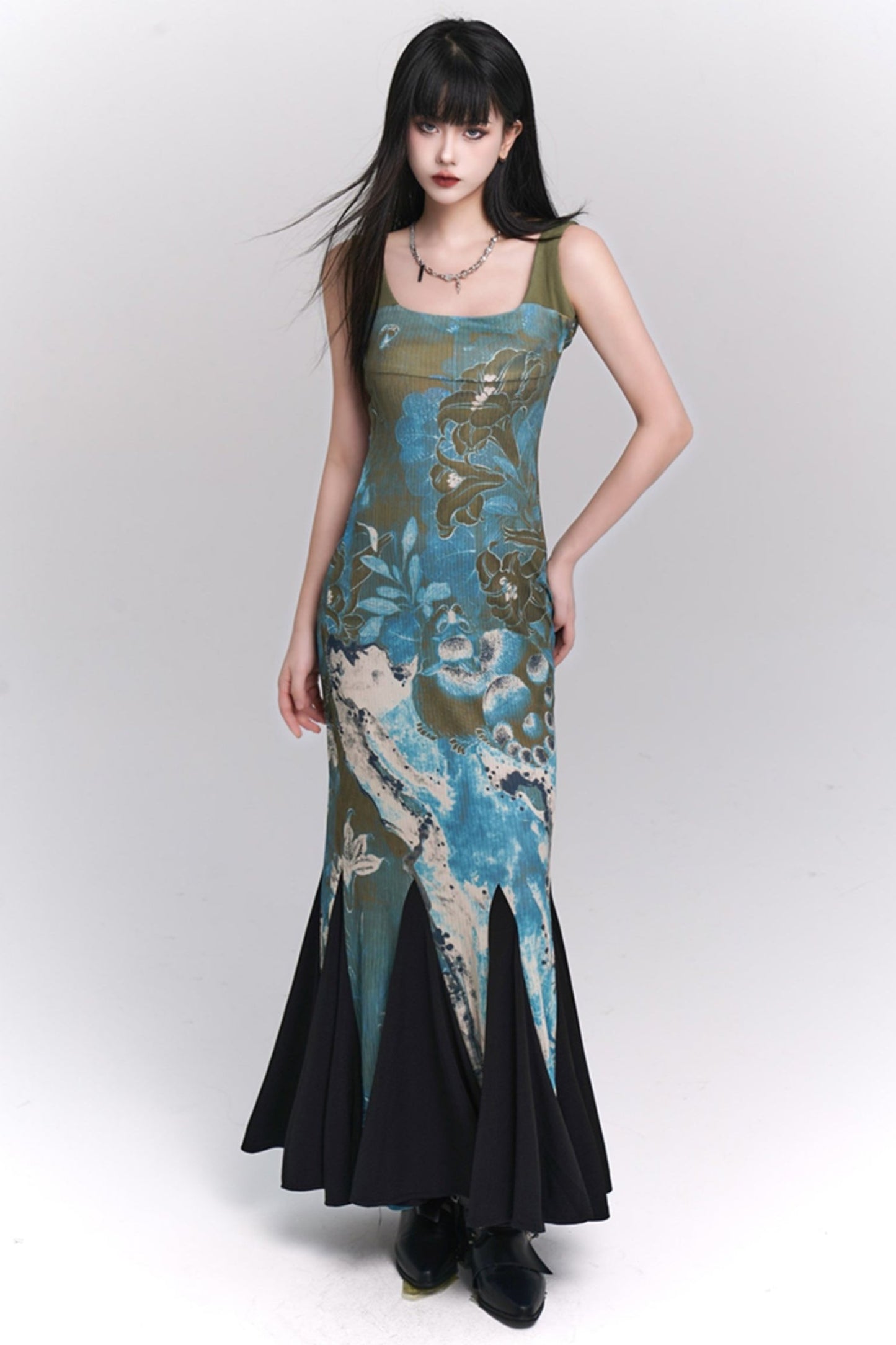 Ghost girl, new Chinese women's clothing, beautiful slip dress, early autumn wear, cold and high-end fishtail skirt