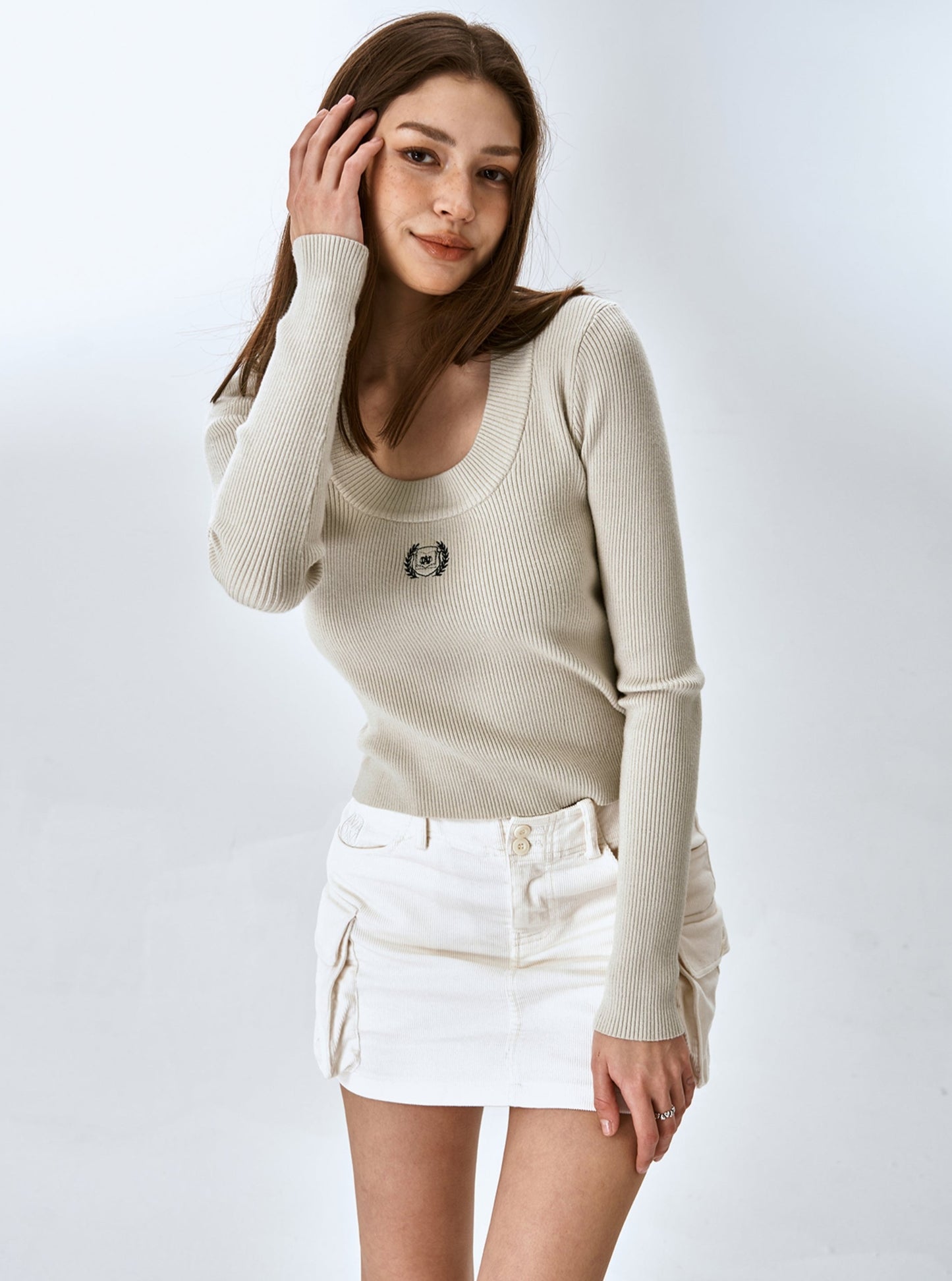 American Retro U-Neck Pullover Slim Fit Sweater