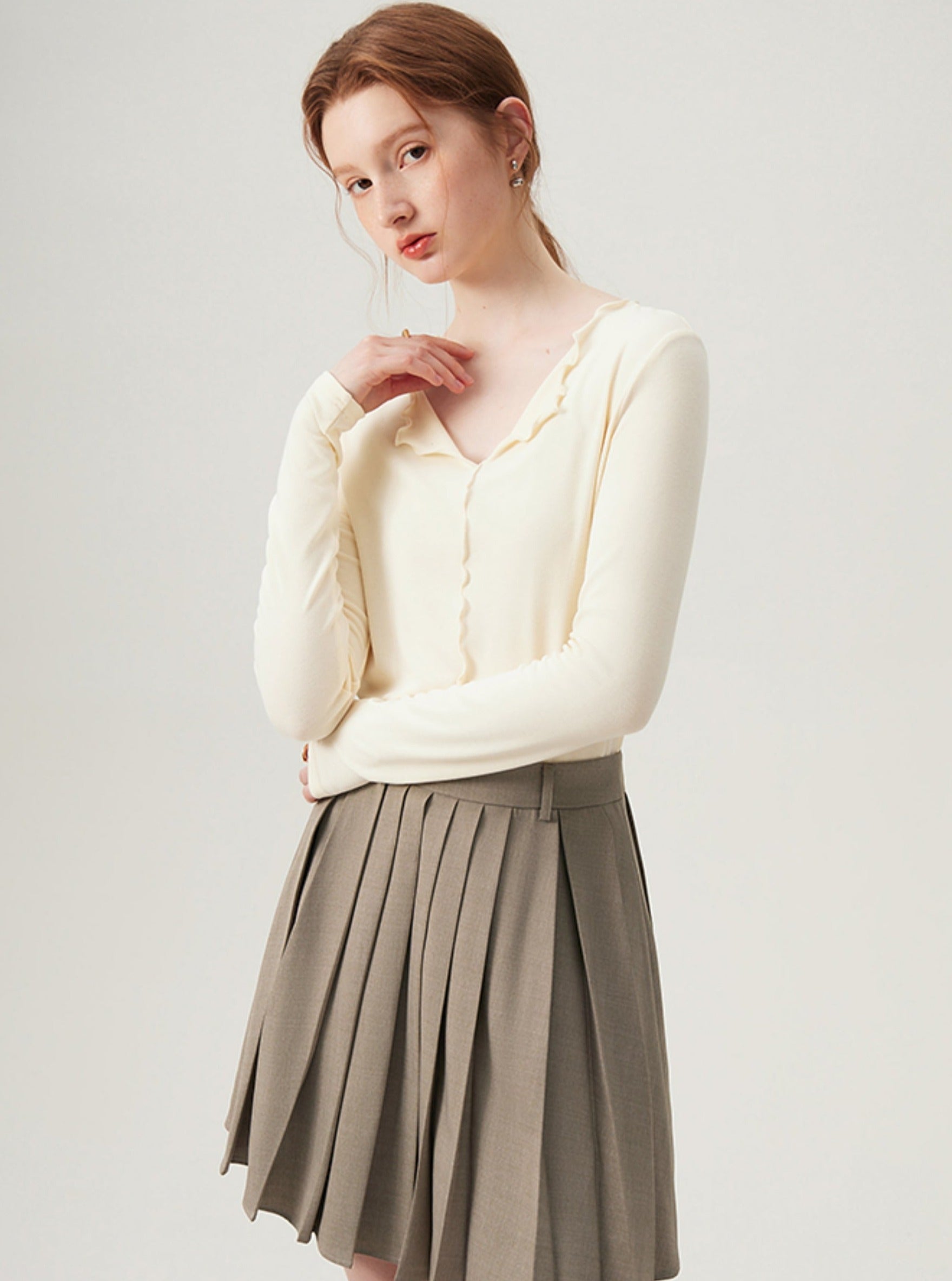 V-Neck Knit Base Layer Top – UrbanSheek