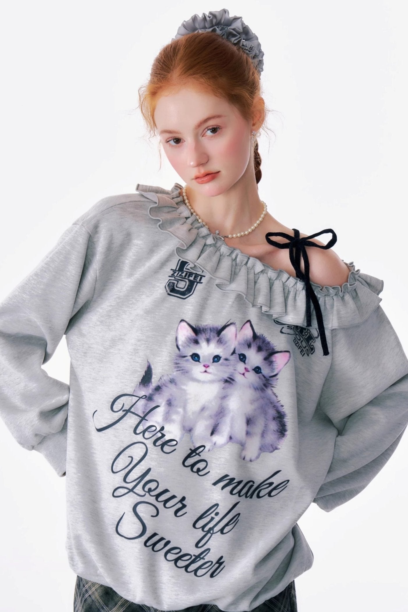 Retro Slanted Shoulder Cat Print Sweatshirt