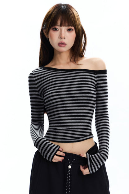 Relaxed Off-Shoulder Slim Top