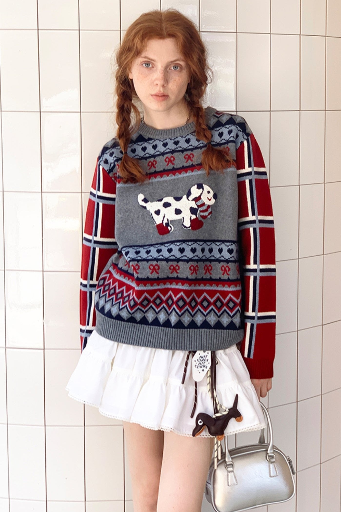 Contrasting CHISHIMA PUPPY EMBROIDERED TOP