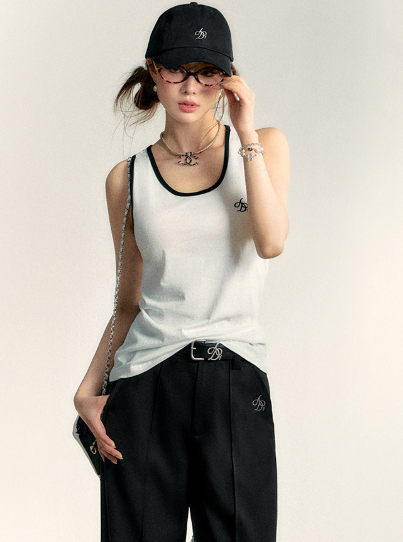 Contrasting Sleeveless Vest Top