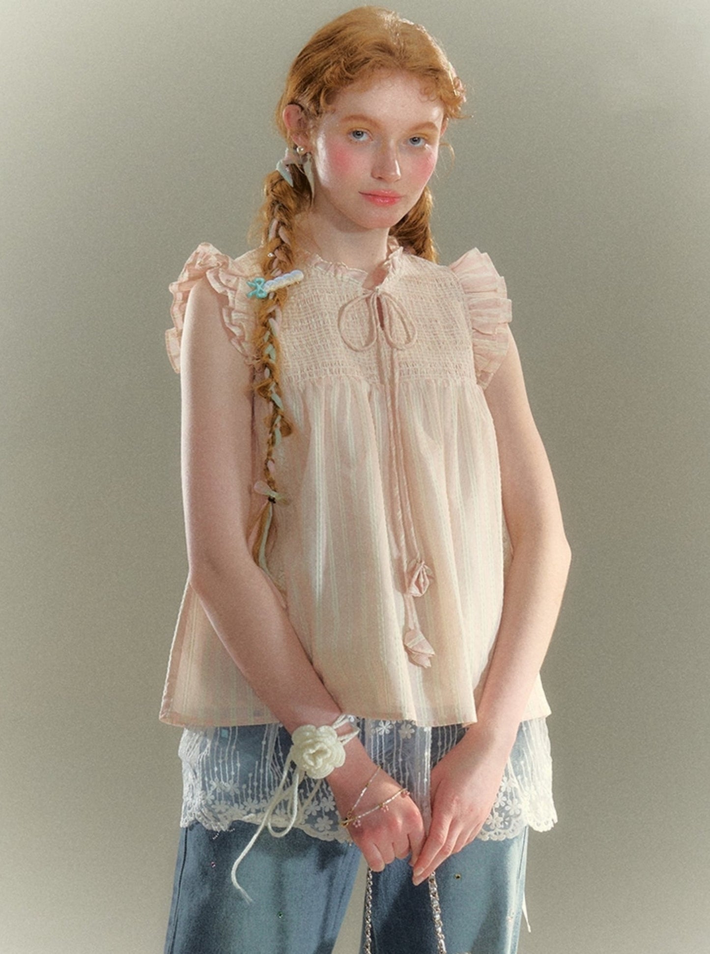 Lace Pleated Sleeveless Top