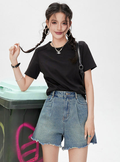 Wide-Legged Denim Shorts Pants