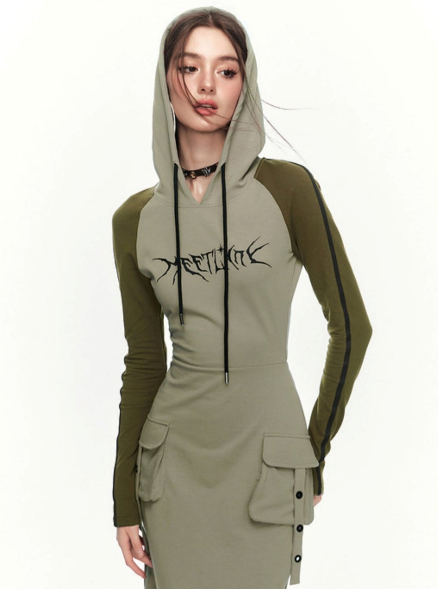 Mid-length cut-out back hooded long-sleeved dress