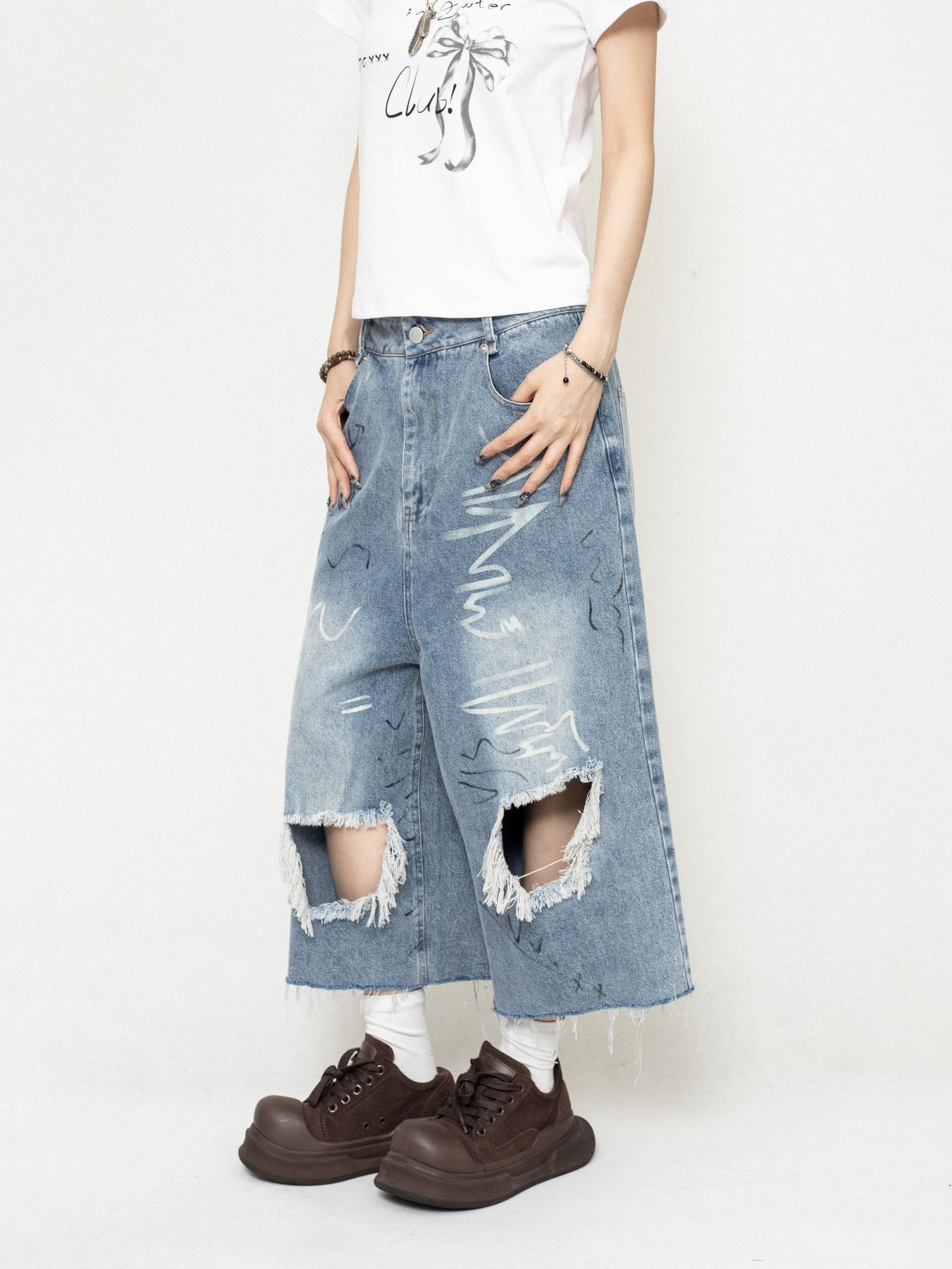 Ripped Denim Cropped Pants