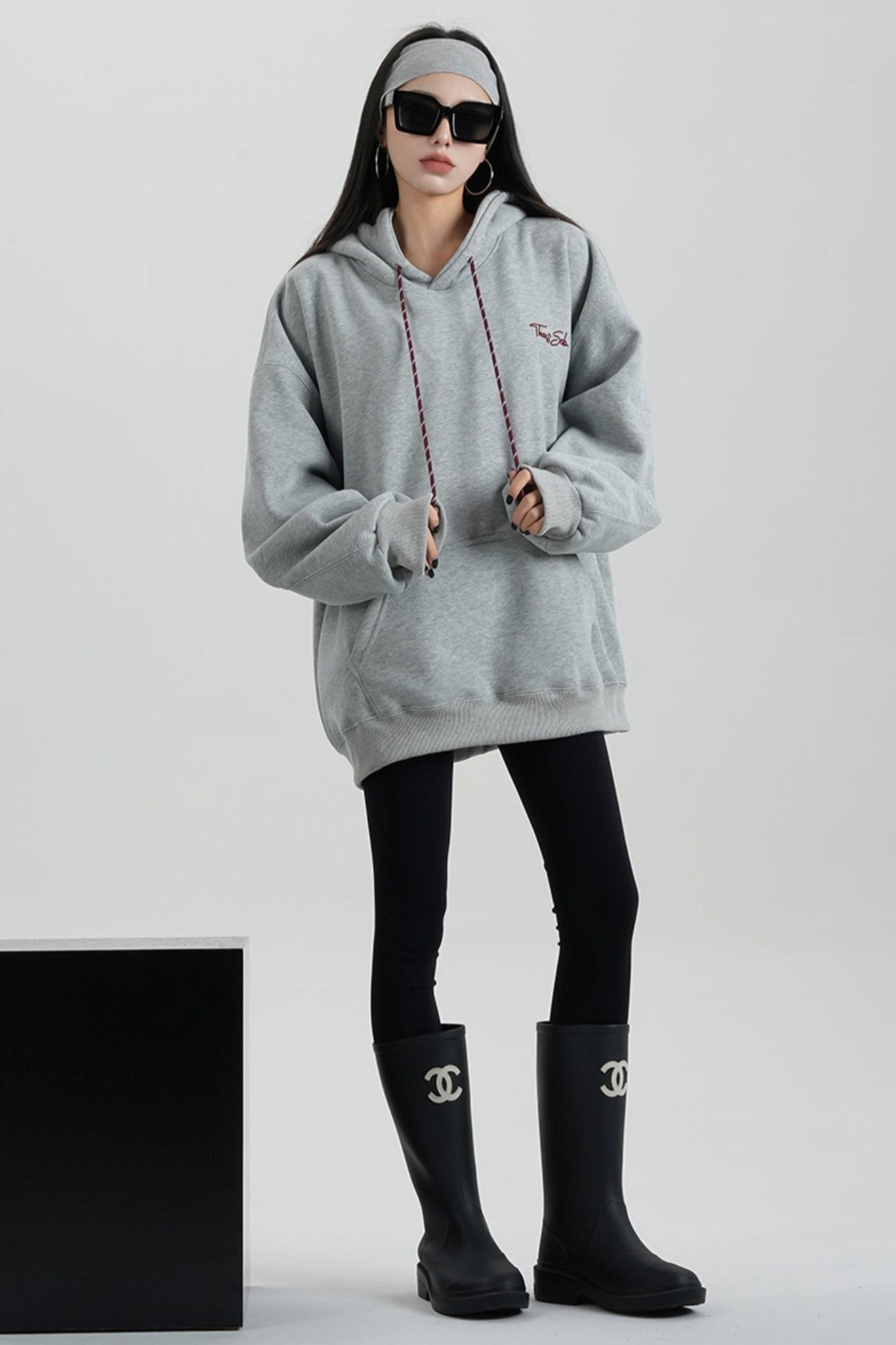 Hooded Mid-LENGTH FLEECE SWEATSHIRT