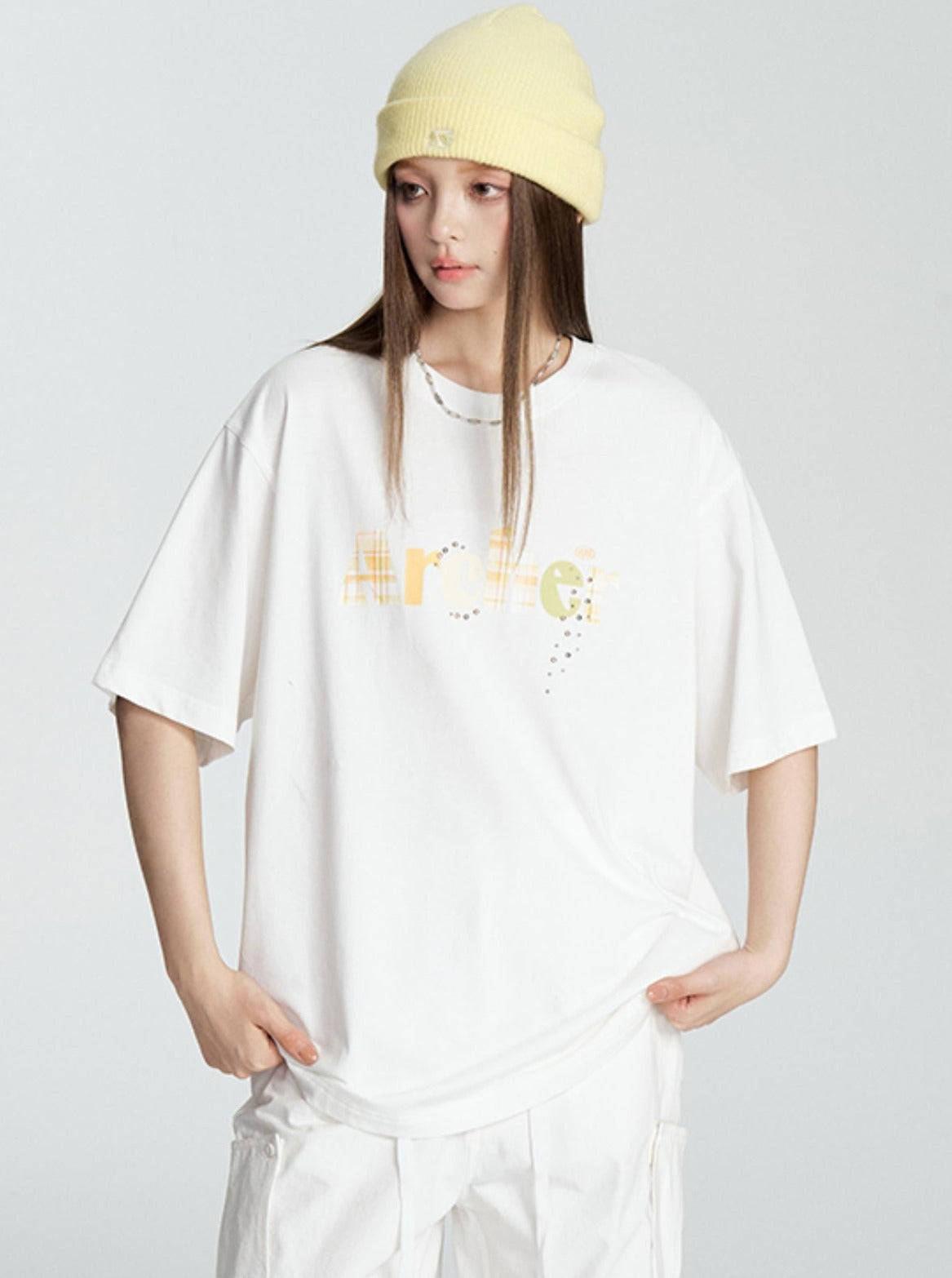 T-Shirt mit Karo-Buchstabenaufdruck