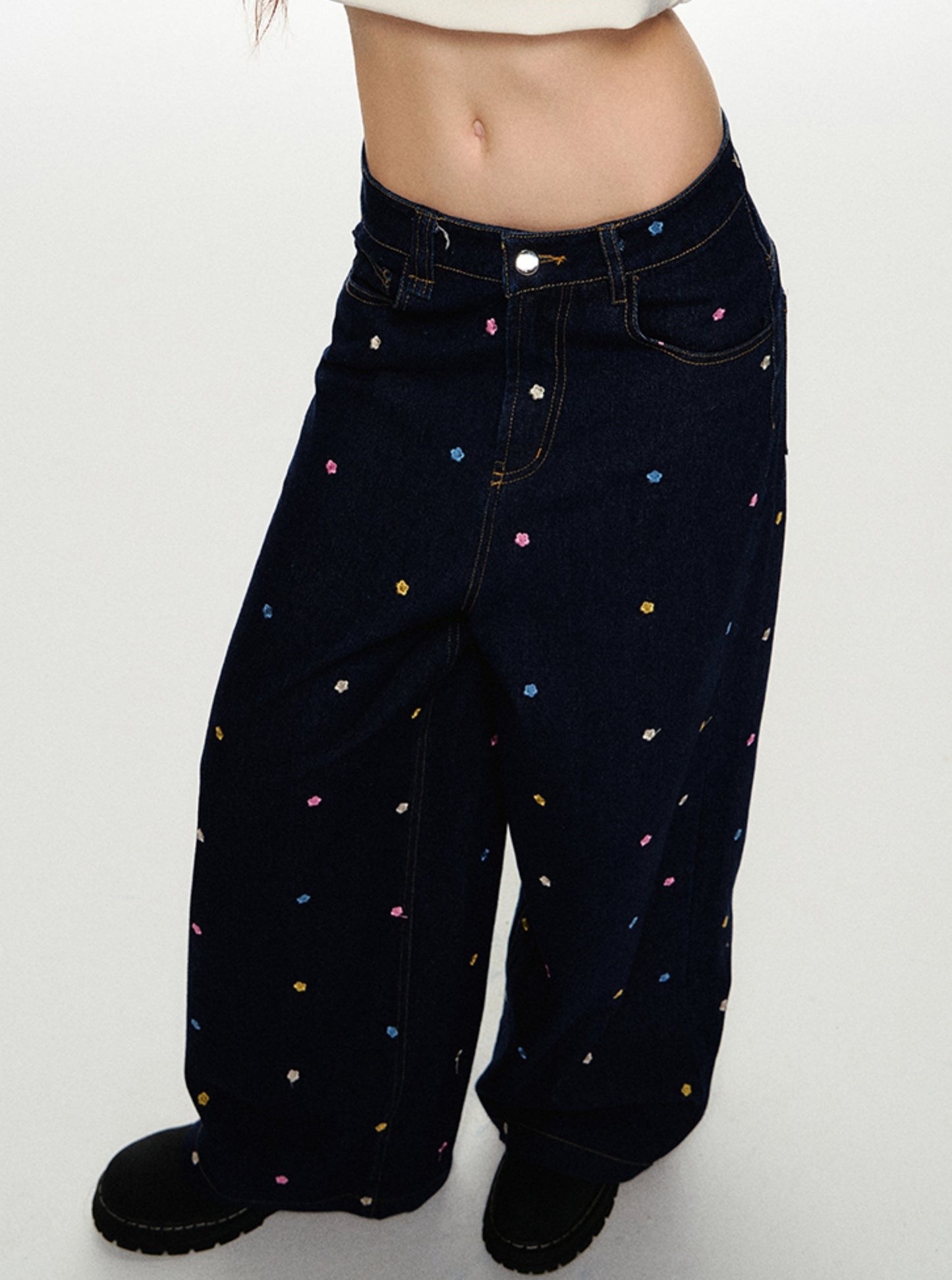 Childlike Floral Embroidered Jeans