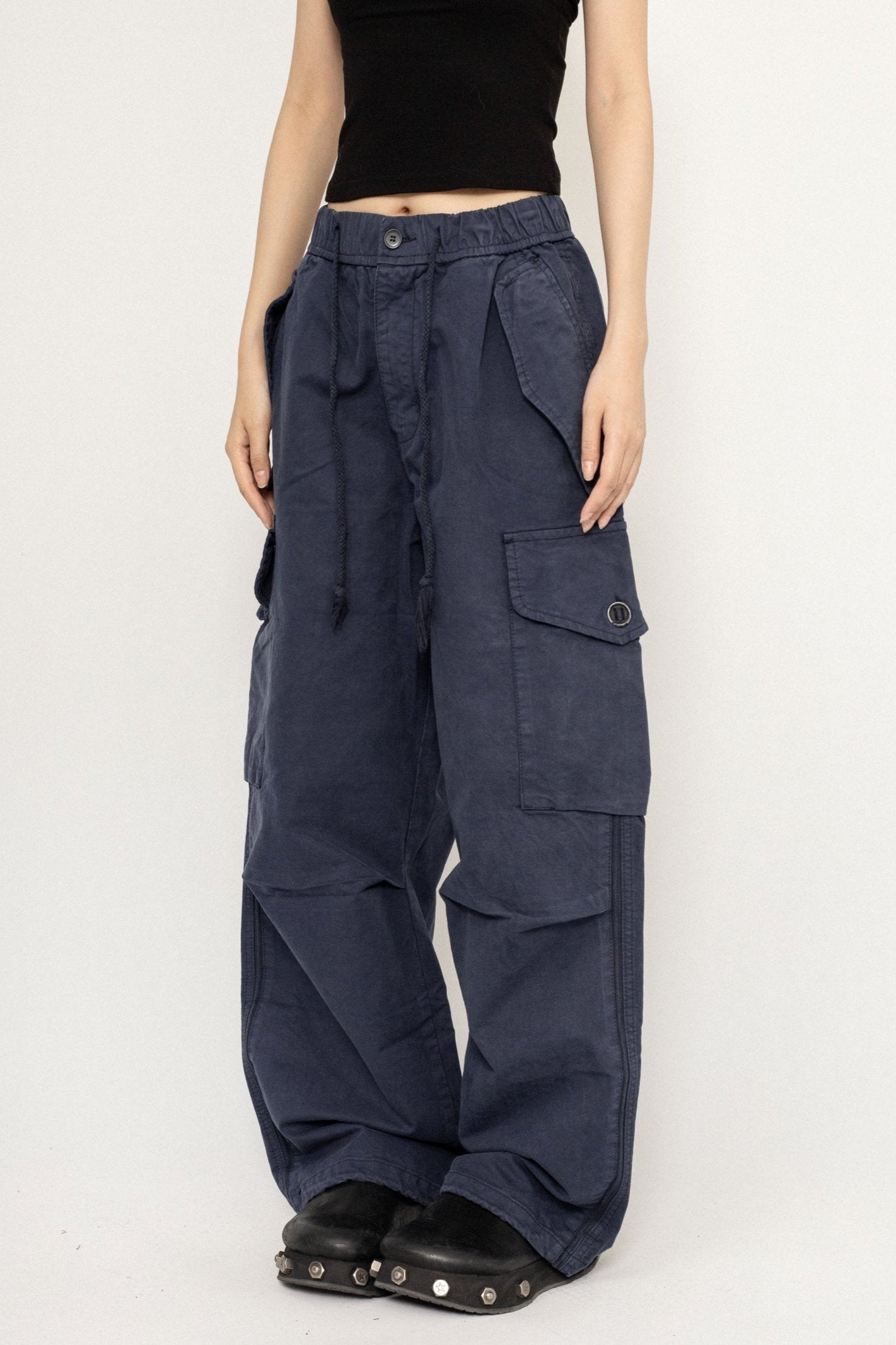 LOOSE DRAP CARGO PARATROOPER PANTS