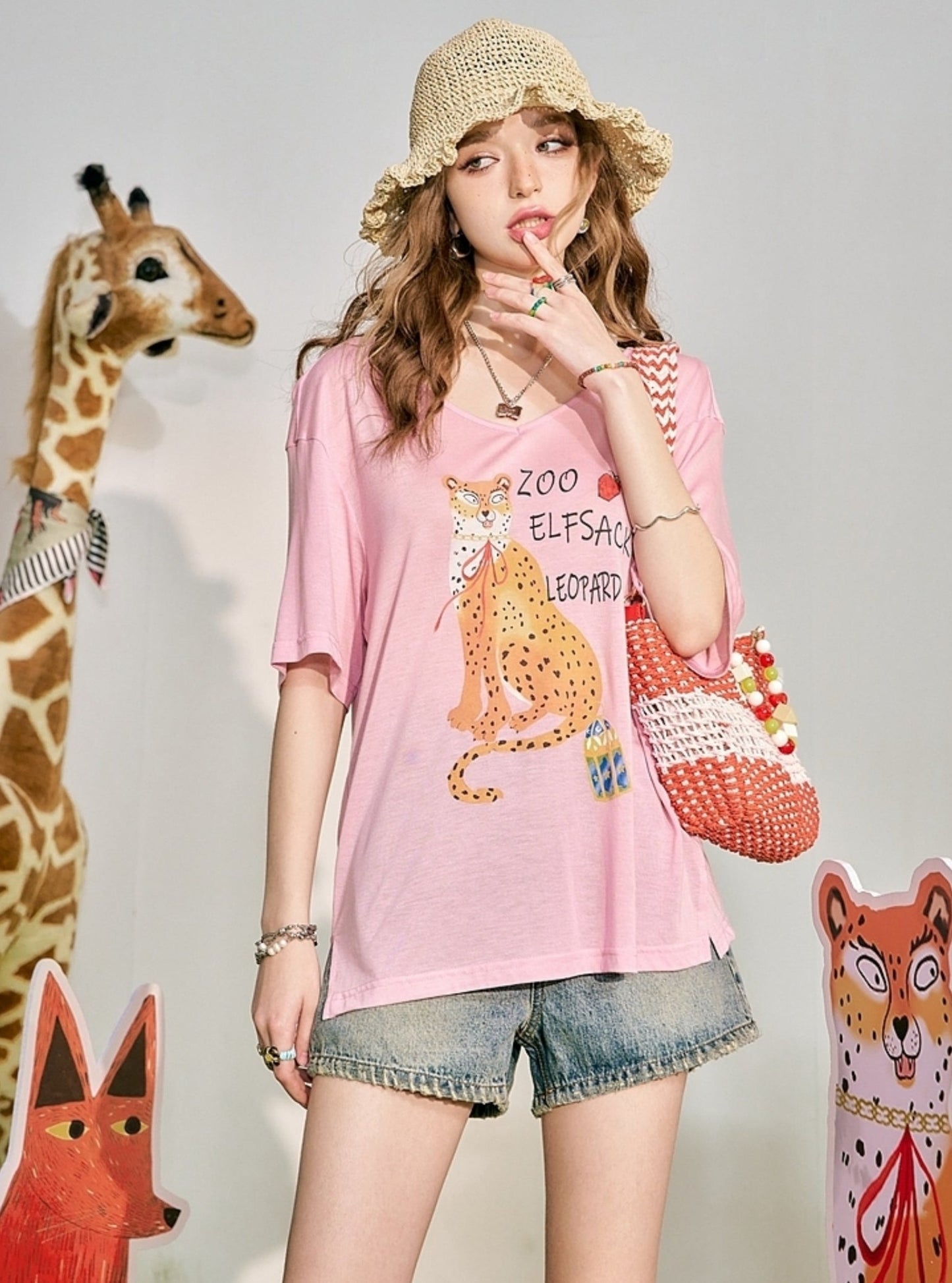 Pocket Pink V-Neck Loose T-Shirt