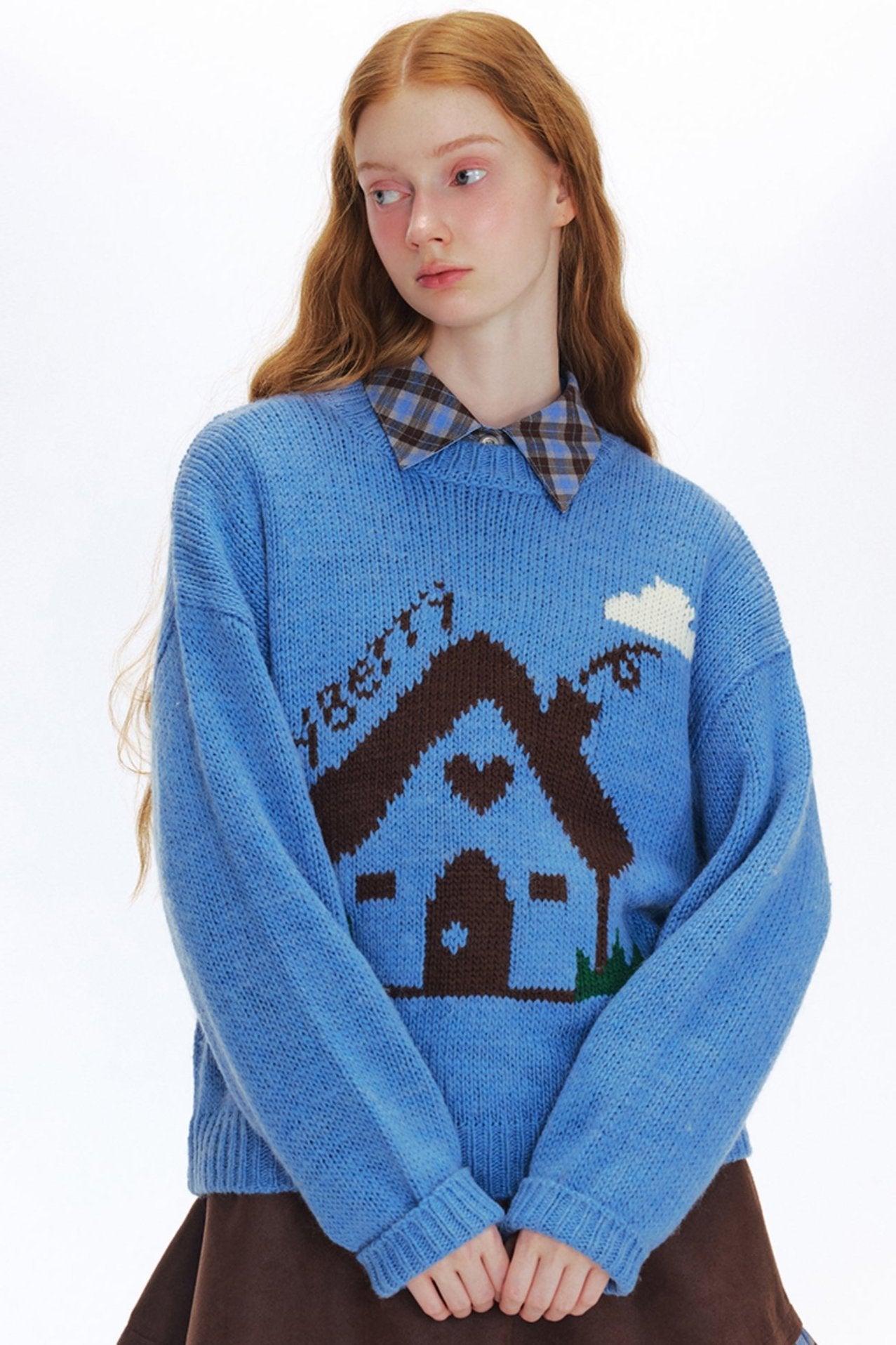 WhyBerry 24AW "Fairy Tale House" Cute Loose Little House Pullover Einfache Rundhalsausschnitt Lazy Style