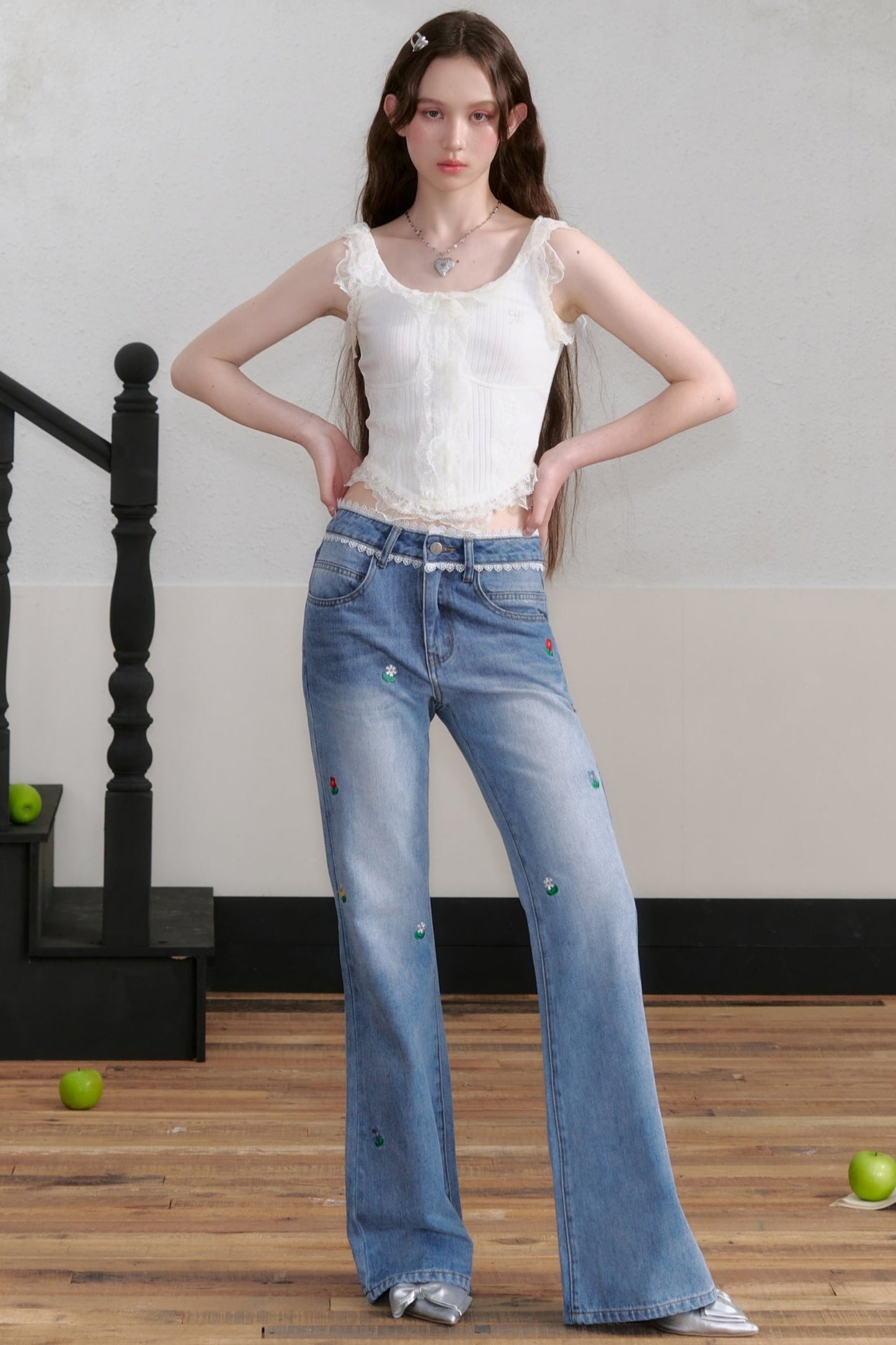 AYF small flower embroidery jeans French retro water system bootcut slim light embroidery simple jeans women