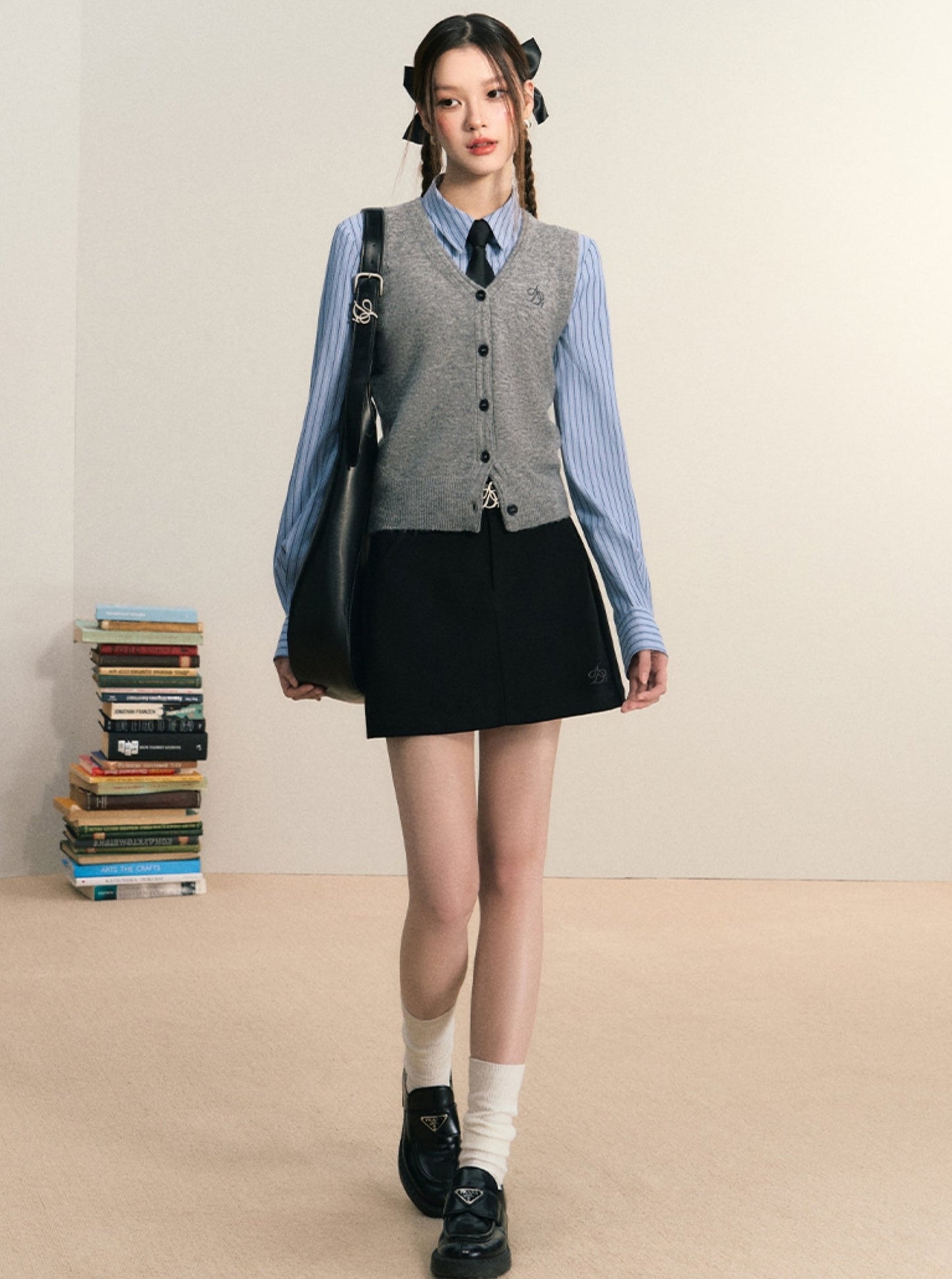 Embroidered Peak Collar College Shirt