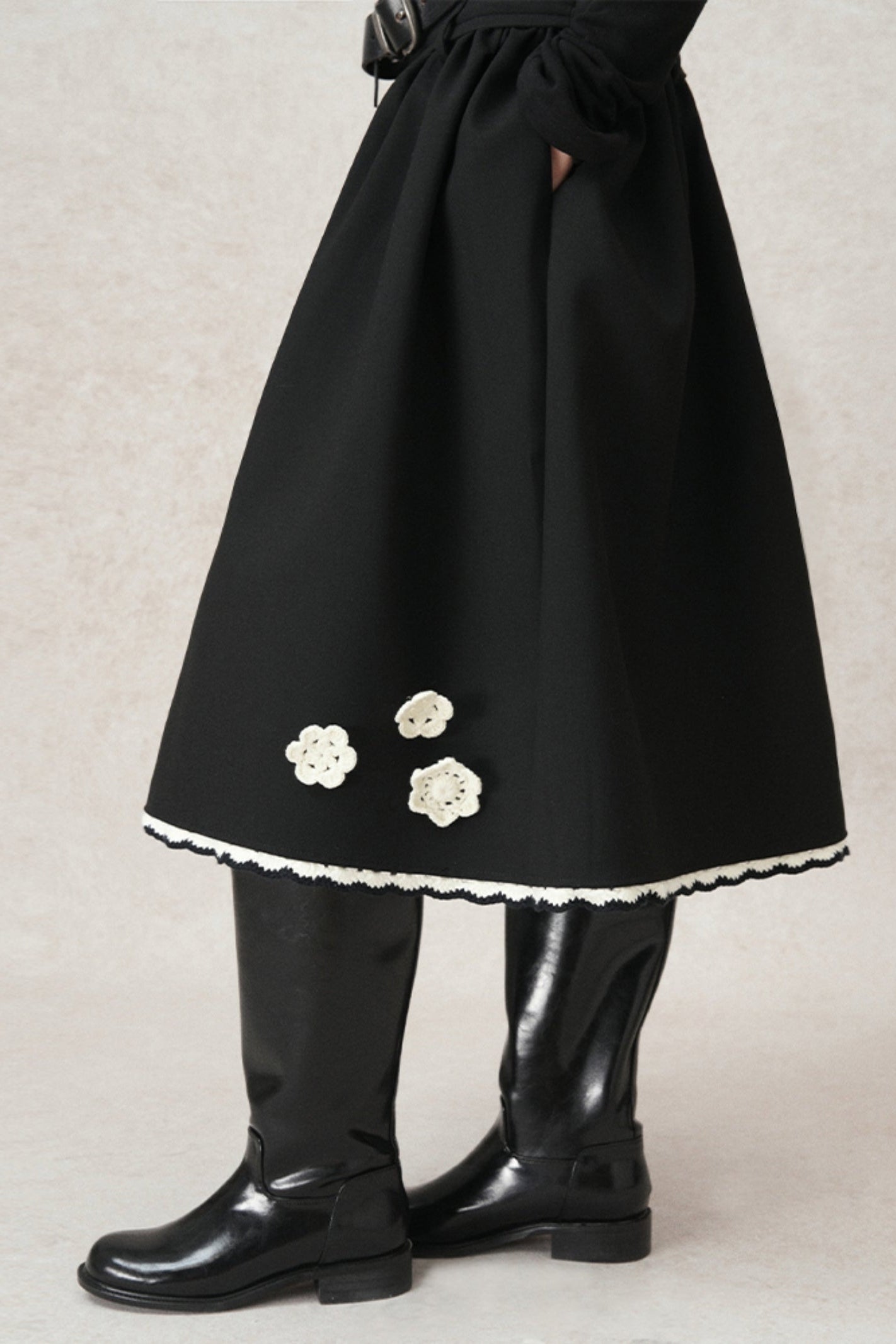 Kontrastierende Häkel-A-Linien-Puff-Rock 