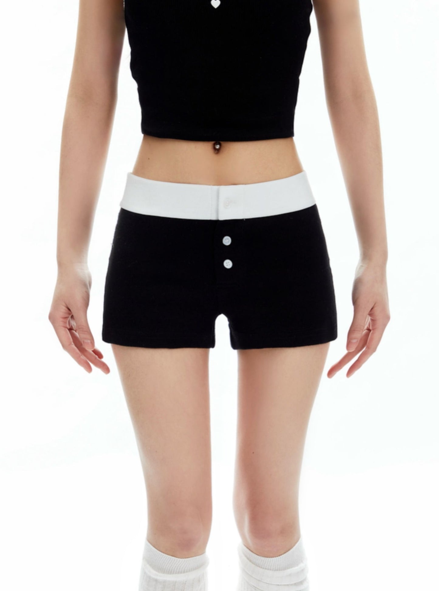 American Three Button Slim Hot Pants