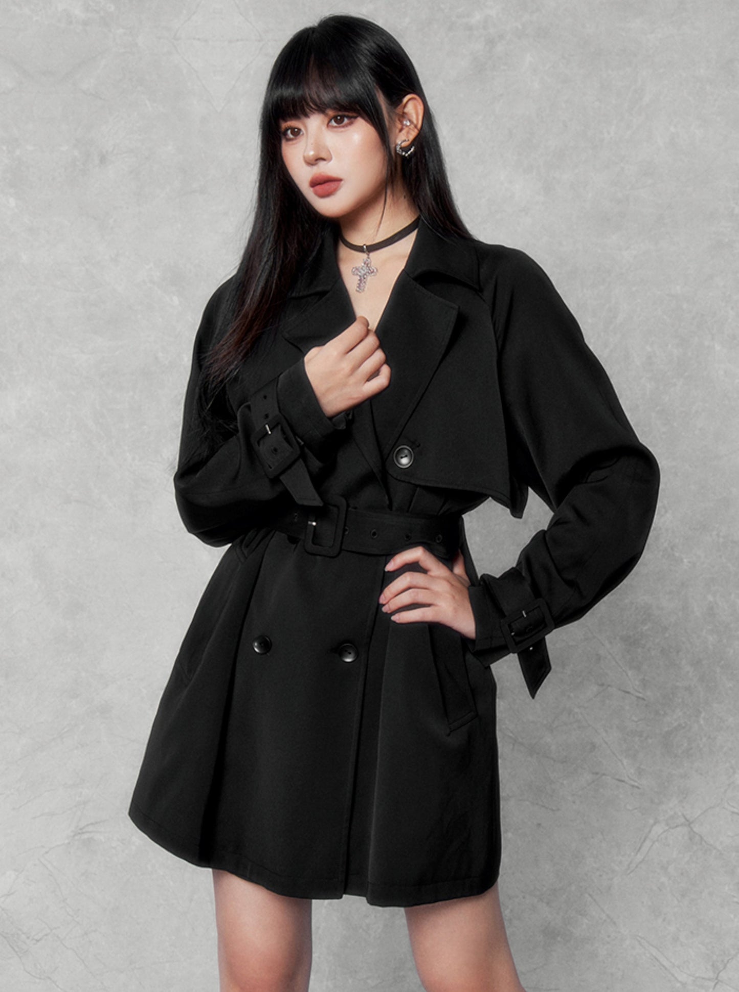 Light Silhouette Short Trench Coat