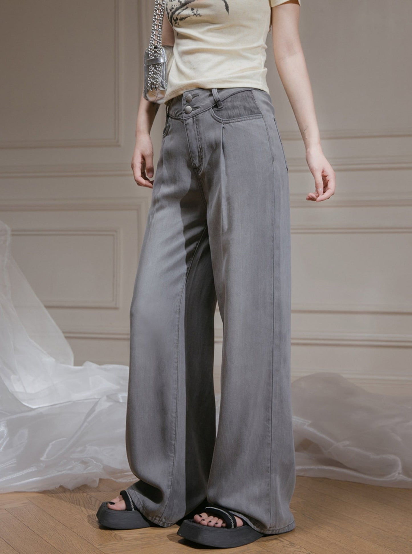 Grey Wide-Leg Denim Pants