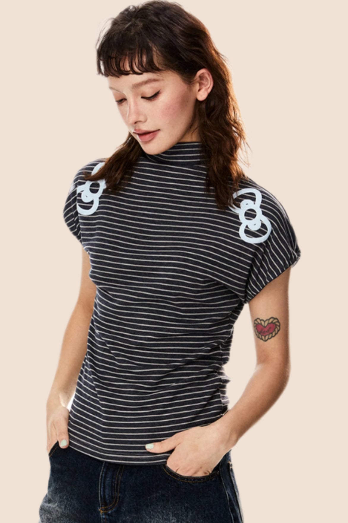 Slim Fit Ribbon Print Short Sleeve Tee