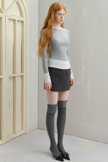 Gray Stitching V-Neck Slim Top