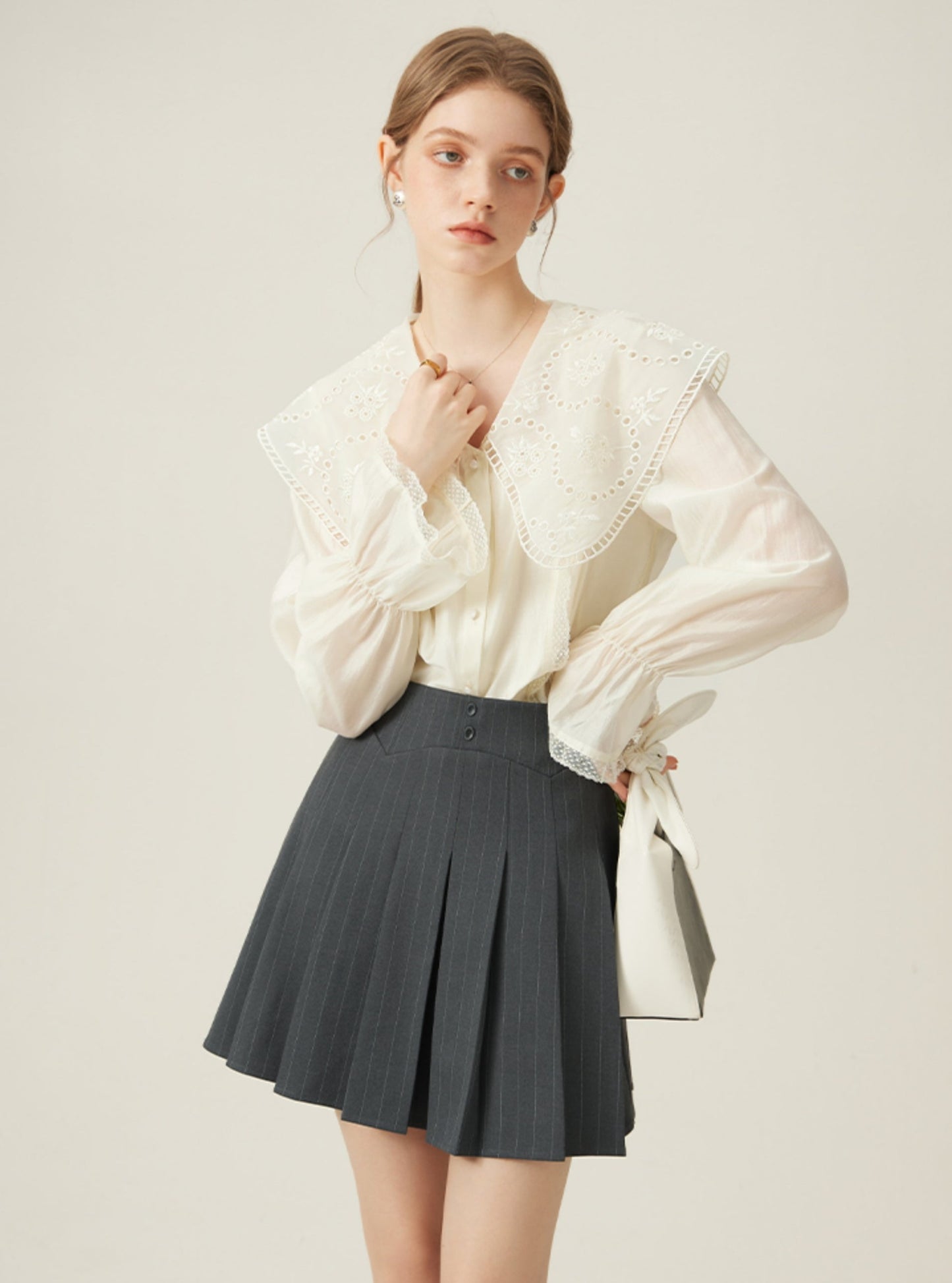 Tencel Doll Collar Court Shirt