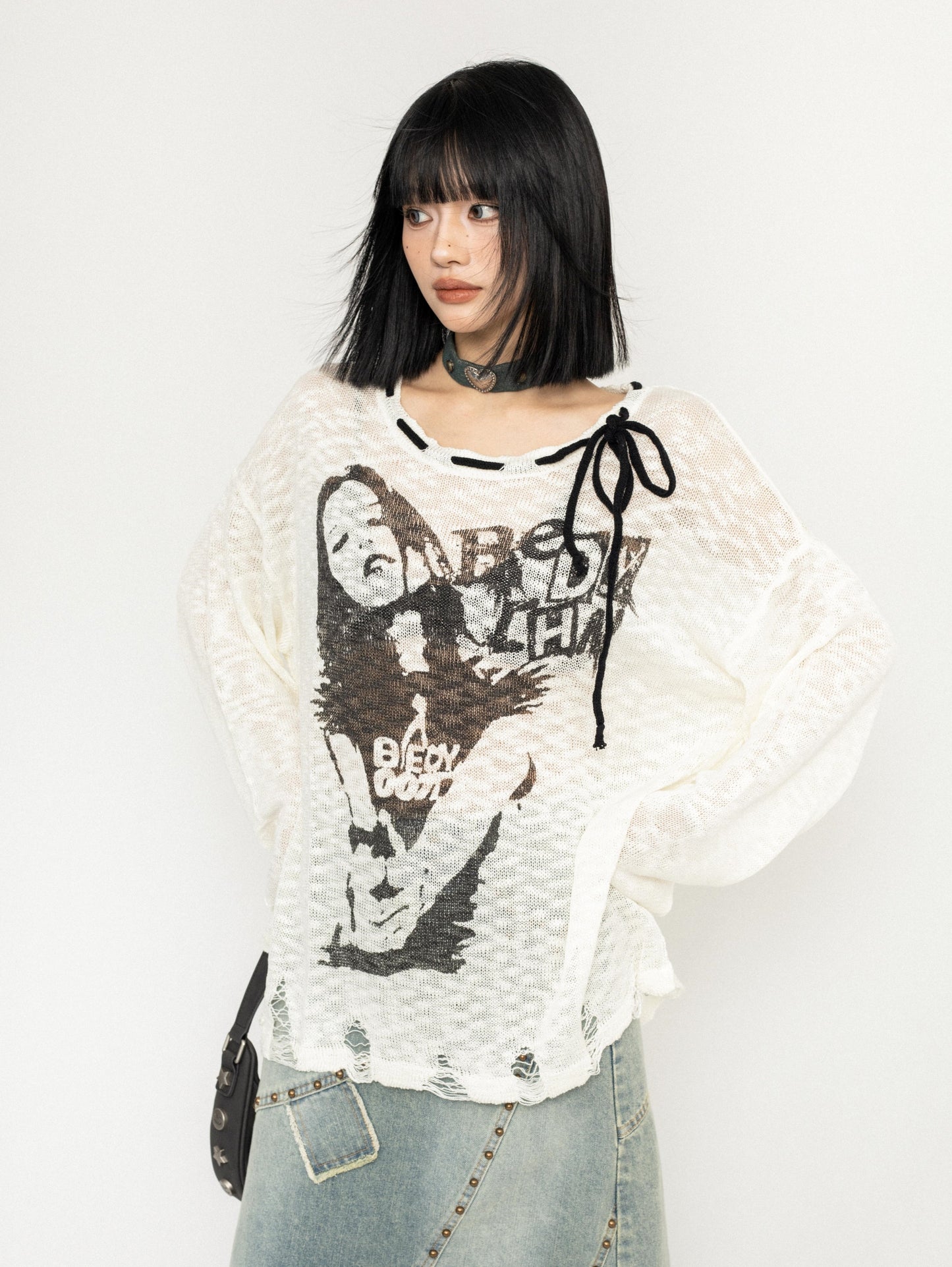 Cool Design Cut-Out Knit Top