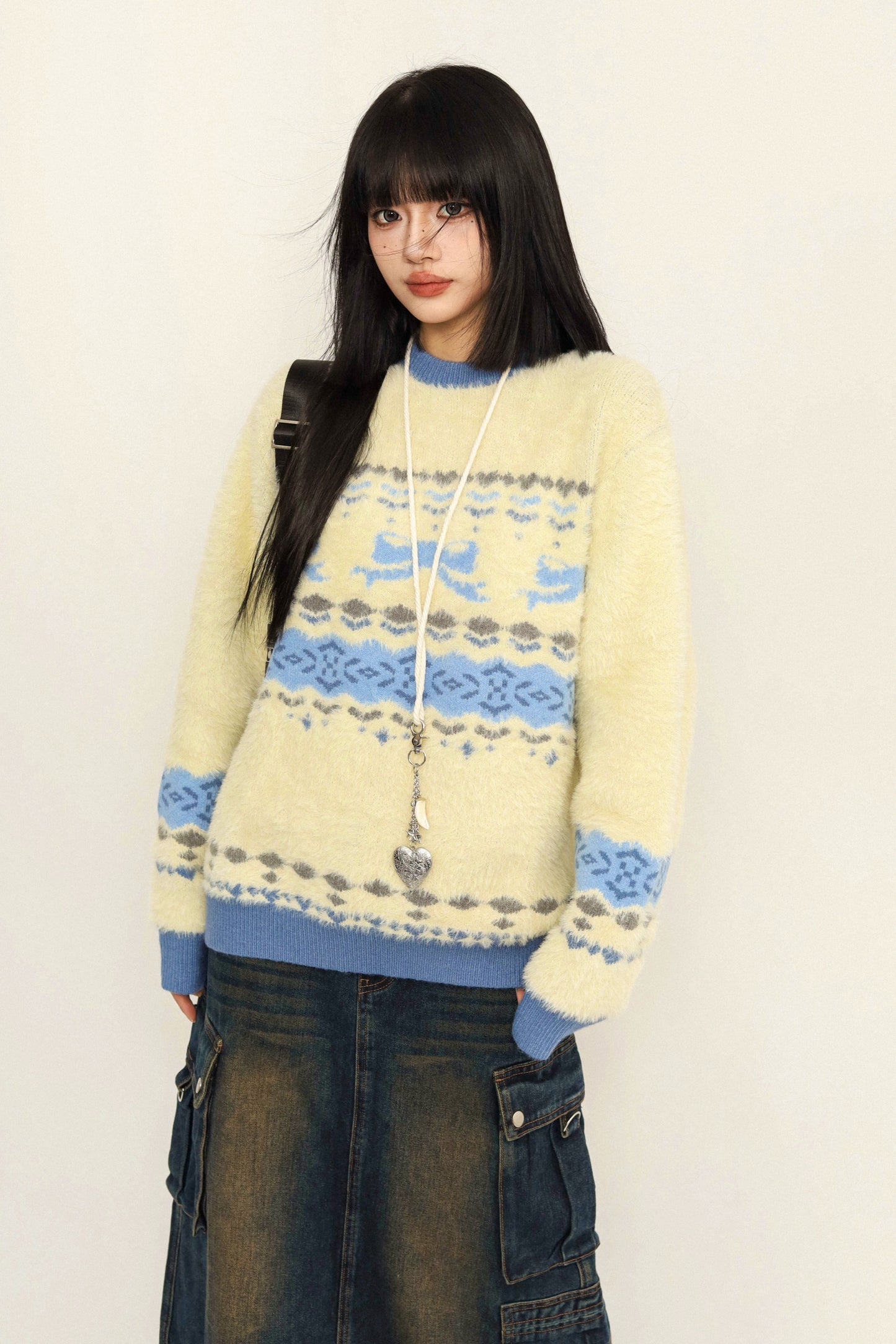 Contrasting Loose Knit Pullover Sweater