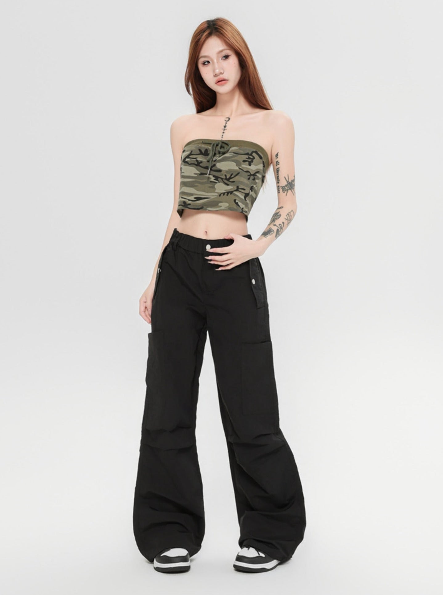 Wide-Leg Multi-Pocket Cargo Pants