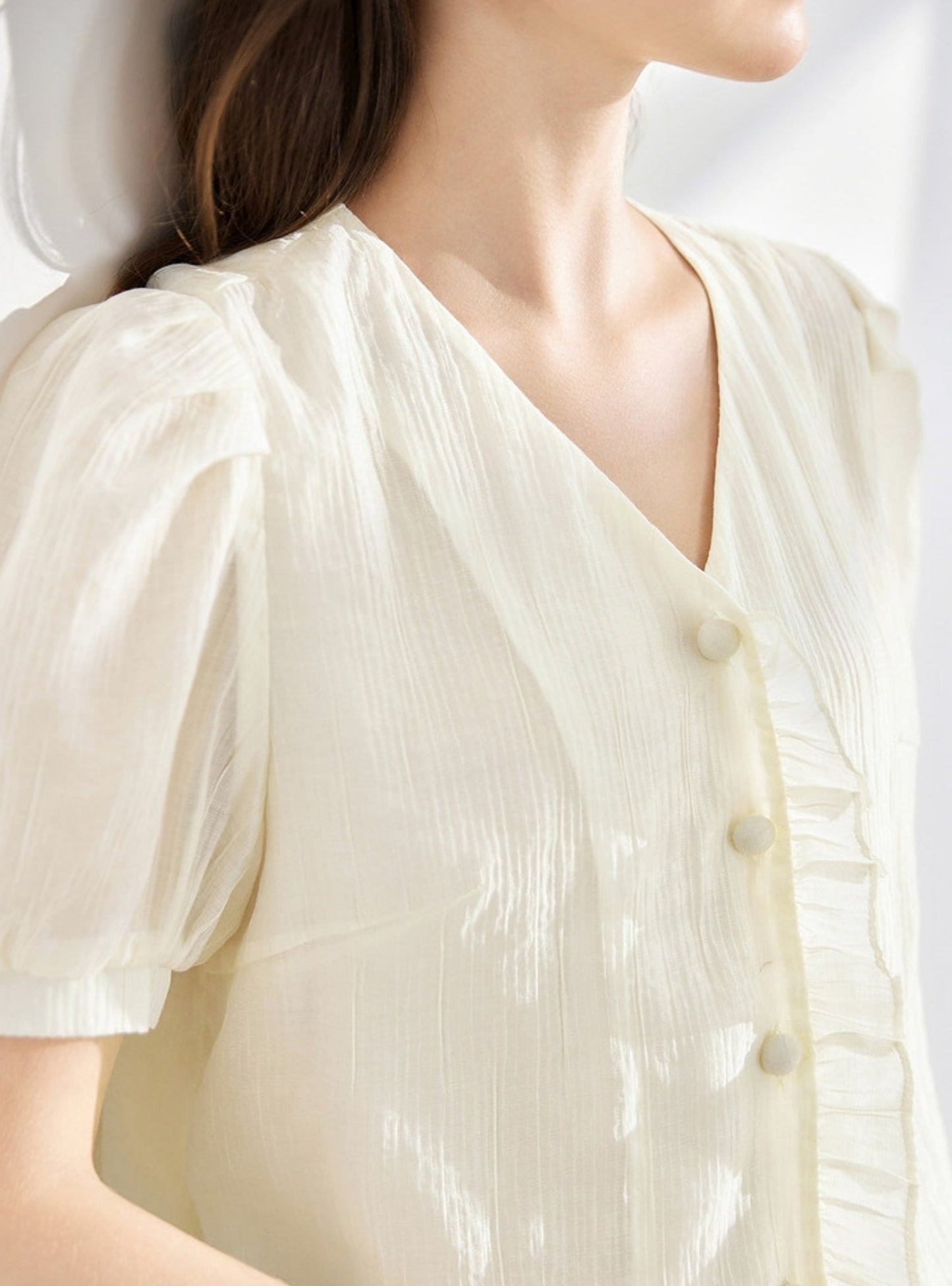 Chiffon Temperament V-Neck Ruffle Top