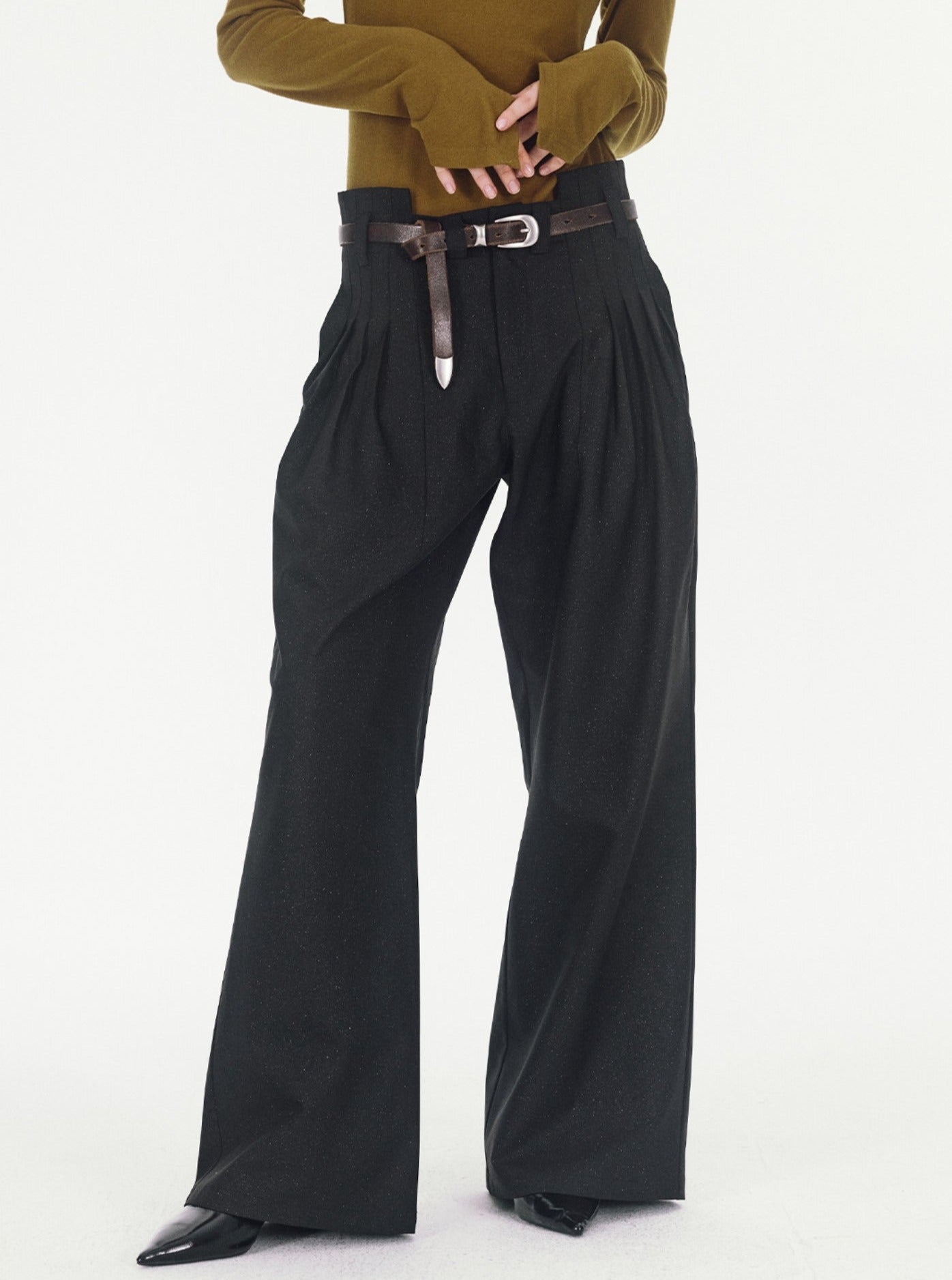 pleated wide-leg suit pants