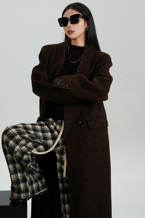 High-Quality Caramel Wool V-Neck Coat