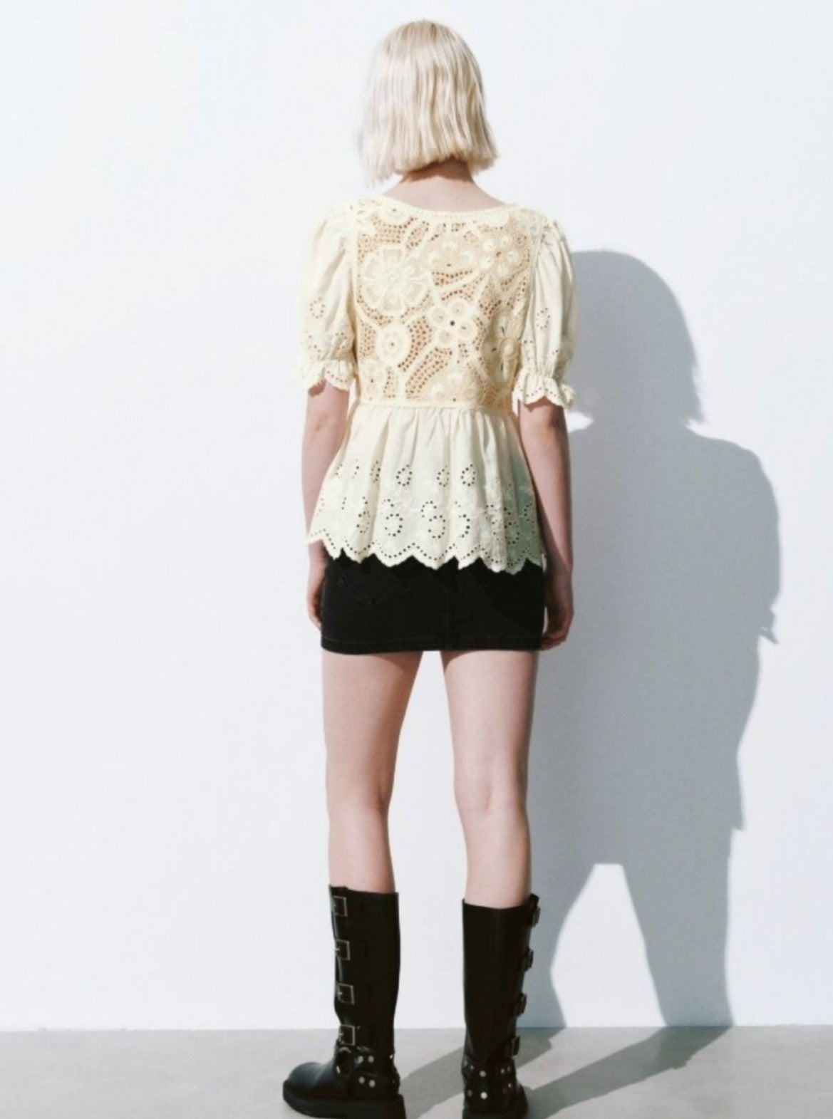 Cutout Lace V-Neck Short Sleeve Knit Tops