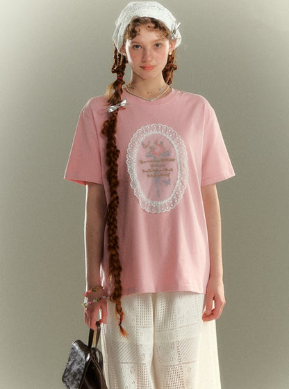Lockeres T-Shirt mit Rundhalsausschnitt und Blumendruck