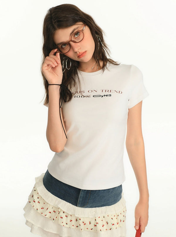 Basic Curved Letter Logo T-Shirt