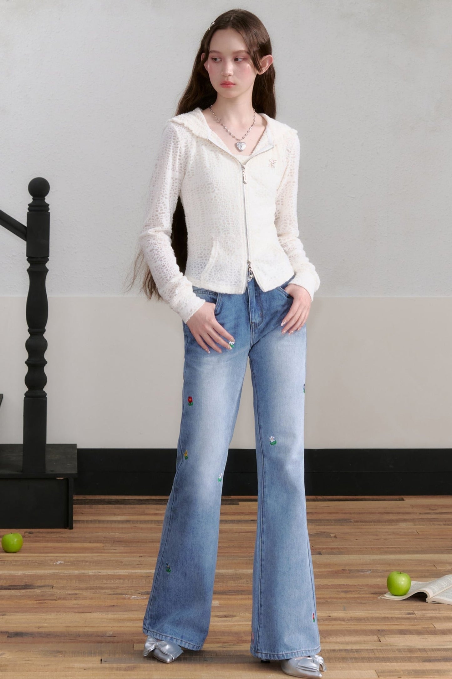 French Retro Embroidered Slim Jeans